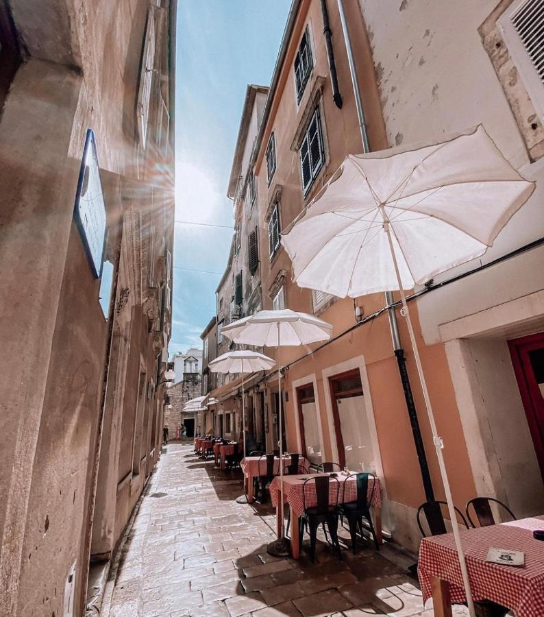 Wonderful Holiday House Bruno With Heated Pool Zadar Extérieur photo